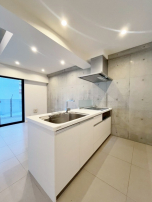 無機質に、惹かれて