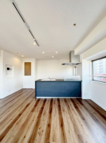 愛犬2匹と暮らす“僕のアジト