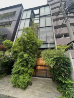 新着物件:ガラスウォールデザインと緑✴︎堺筋本町のデザインの箱20坪✴︎