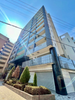  梅田の裏側で