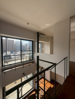 吹き抜け×螺旋階段のメゾネット空間