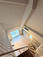 空間を繋ぐ階段