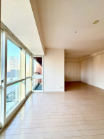 窓際の特等席in梅田