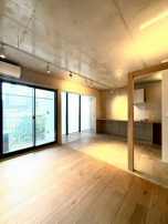 森ノ宮 無機質と無垢のスロウダンス