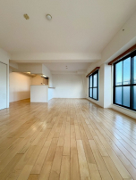 リビング24帖ドーーン