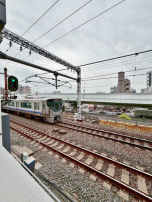 線路に住んでるみたいなもん