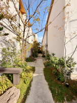 自然と調和する隠れ家