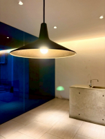 奥へ奥へと深まっていく細長デザイナーズの色気