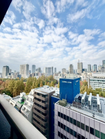 靭公園のそばで