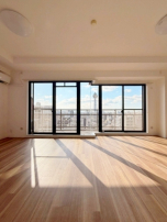 リビングから通天閣を見る…