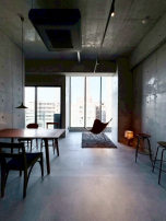 静と無骨が交差